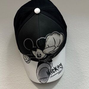 Disney Mickey Mouse Black and White hat